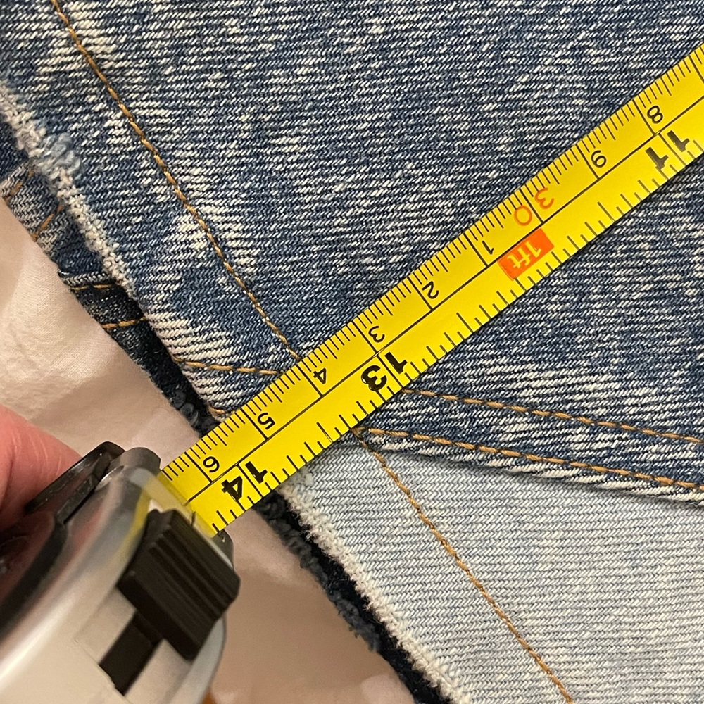 Alice + Olivia Blue Denim Jeans - Picture 12 of 13
